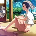 【夏の風物詩】股間に扇風機当てて涼んでる女の子の二次エロ画像