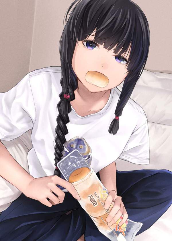 【片親じゃなくても】菓子パン食べてる女の子の二次画像【3】