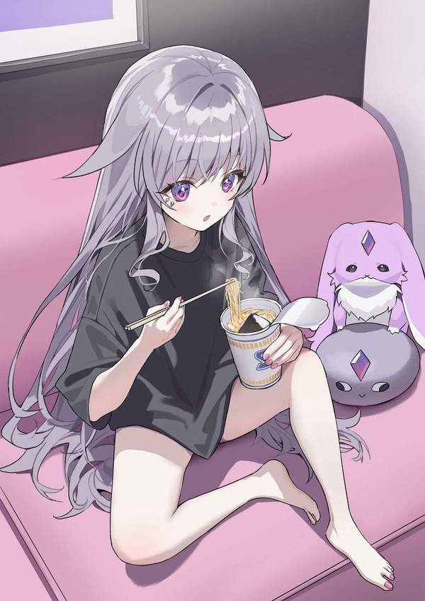 【リアル部屋着】上はＴシャツ下はパンティー姿な女子達の二次エロ画像【9枚目】