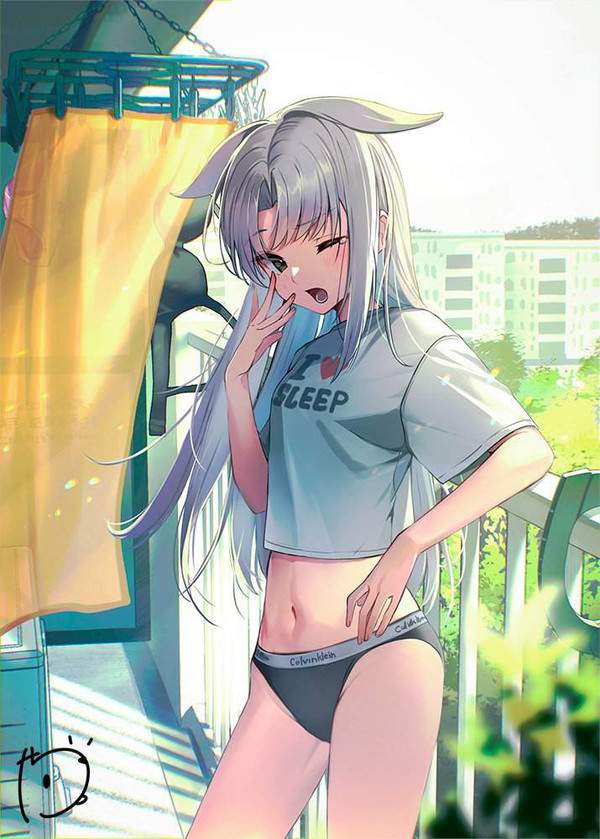 【リアル部屋着】上はＴシャツ下はパンティー姿な女子達の二次エロ画像【38枚目】