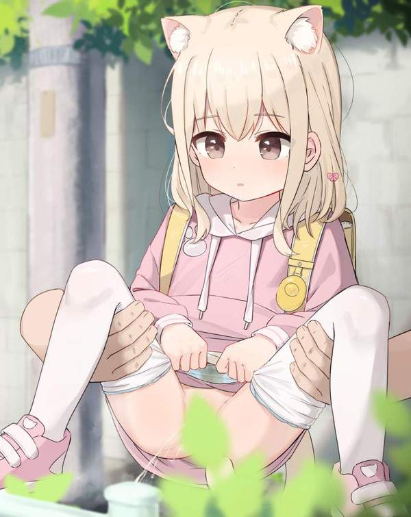 【しーとっとのポーズ】抱えあげられてオシッコを促される女子達の二次エロ画像【14枚目】