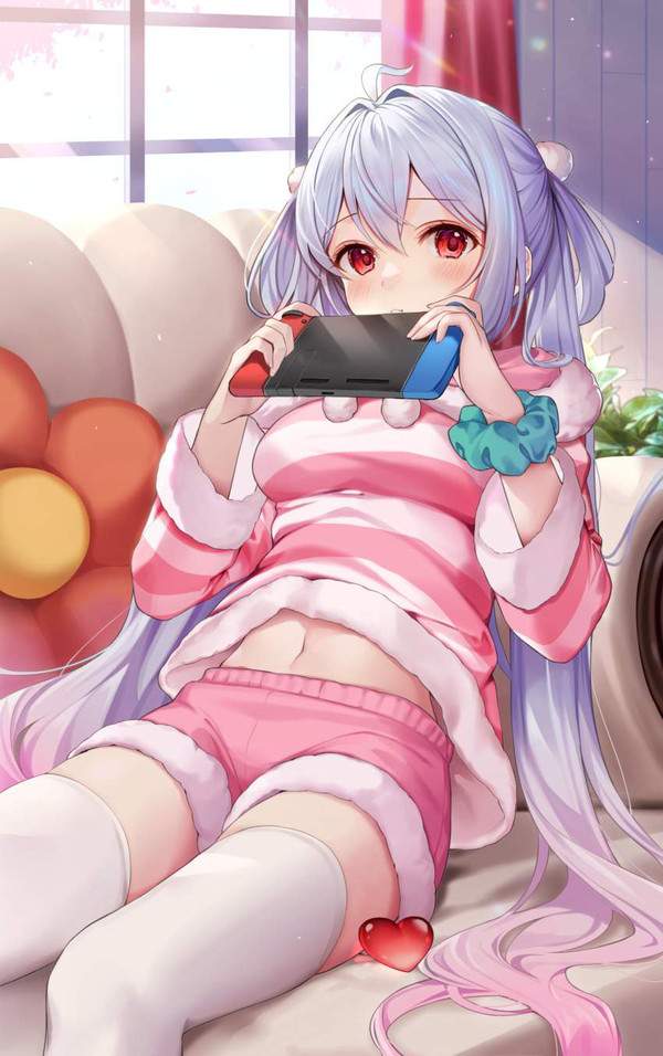 【果ての二十日】パジャマ姿でスイッチで遊ぶ女子達のエロ画像【14枚目】