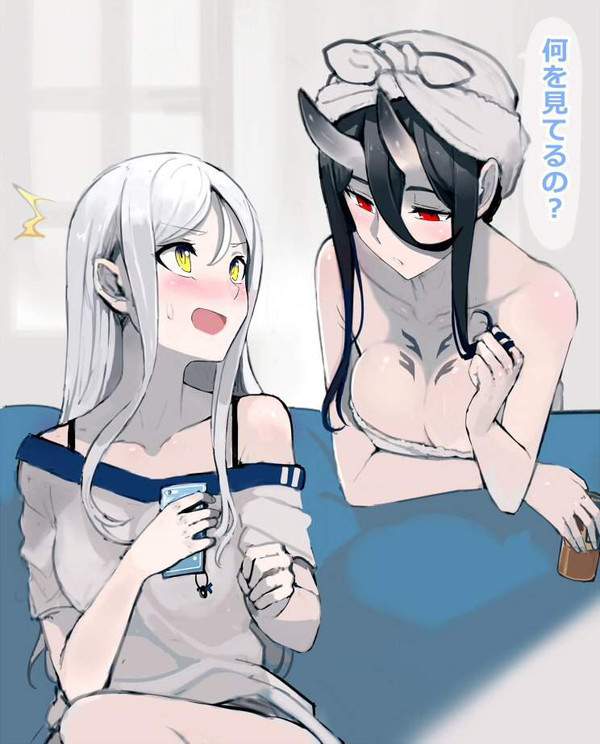 【ミサトさん！？】風呂上りにバスタオル巻いただけの恰好でお酒飲んでる女子達の二次エロ画像【2枚目】