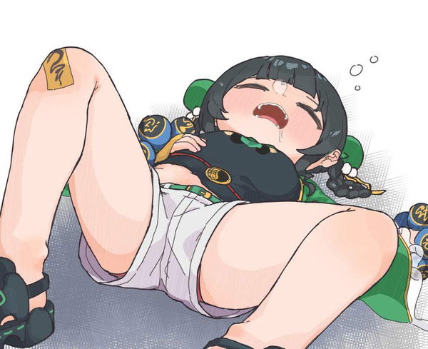 【庄野アナは関係ない】ショーパンの隙間からパンツ見えてる女子達の二次エロ画像 【4枚目】