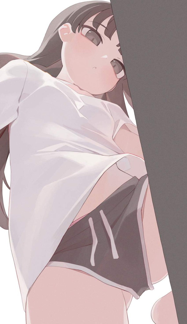 【庄野アナは関係ない】ショーパンの隙間からパンツ見えてる女子達の二次エロ画像 【9枚目】