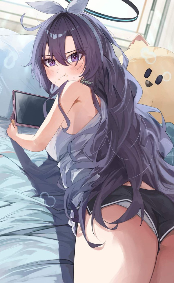 【庄野アナは関係ない】ショーパンの隙間からパンツ見えてる女子達の二次エロ画像 【40枚目】