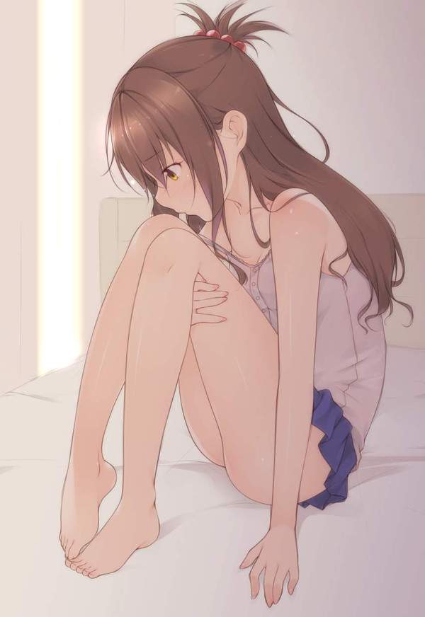 【ノーパン!ノーパン!】パンツ履いてないのに体育座りしてる女子達の二次エロ画像【7枚目】